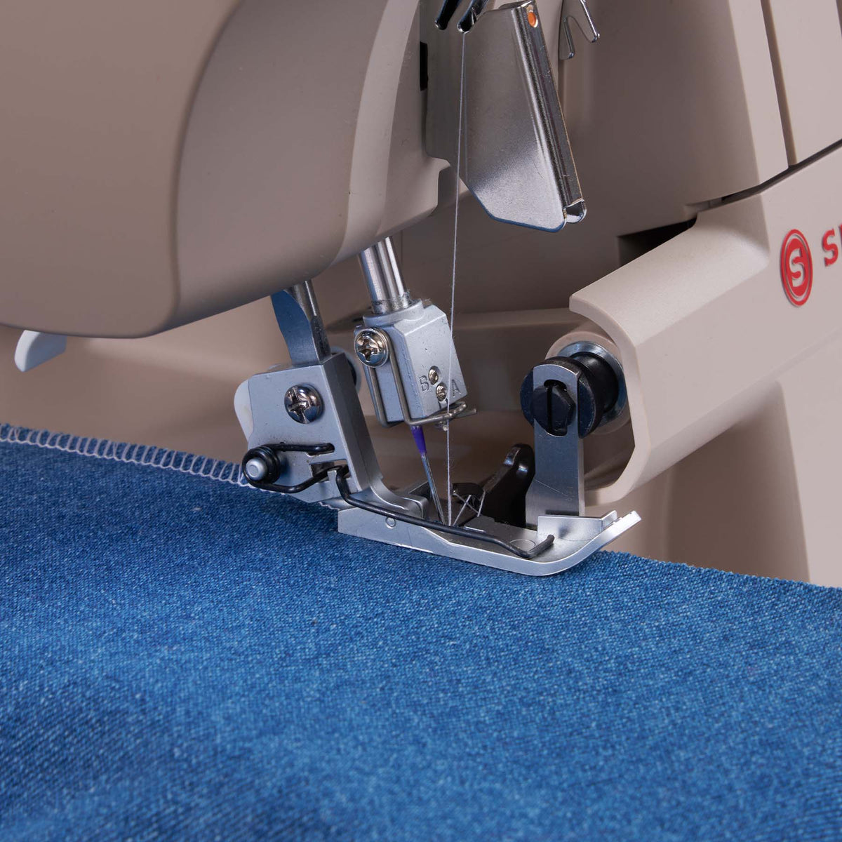 SINGER® Heavy Duty 0420™ Beige Serger - Prismatic Fiber Arts