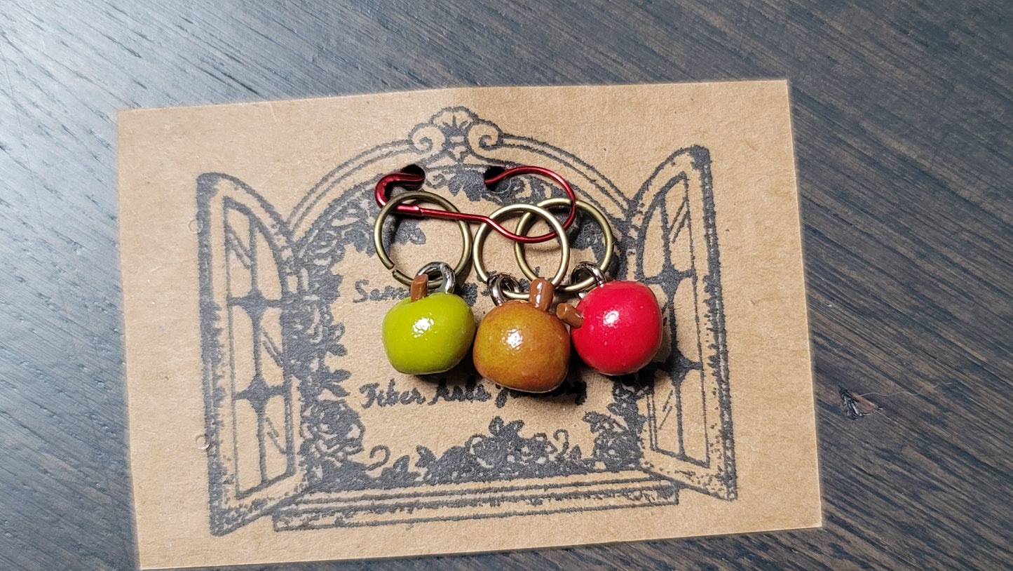 Apple Pickin' - Prismatic Fiber Arts