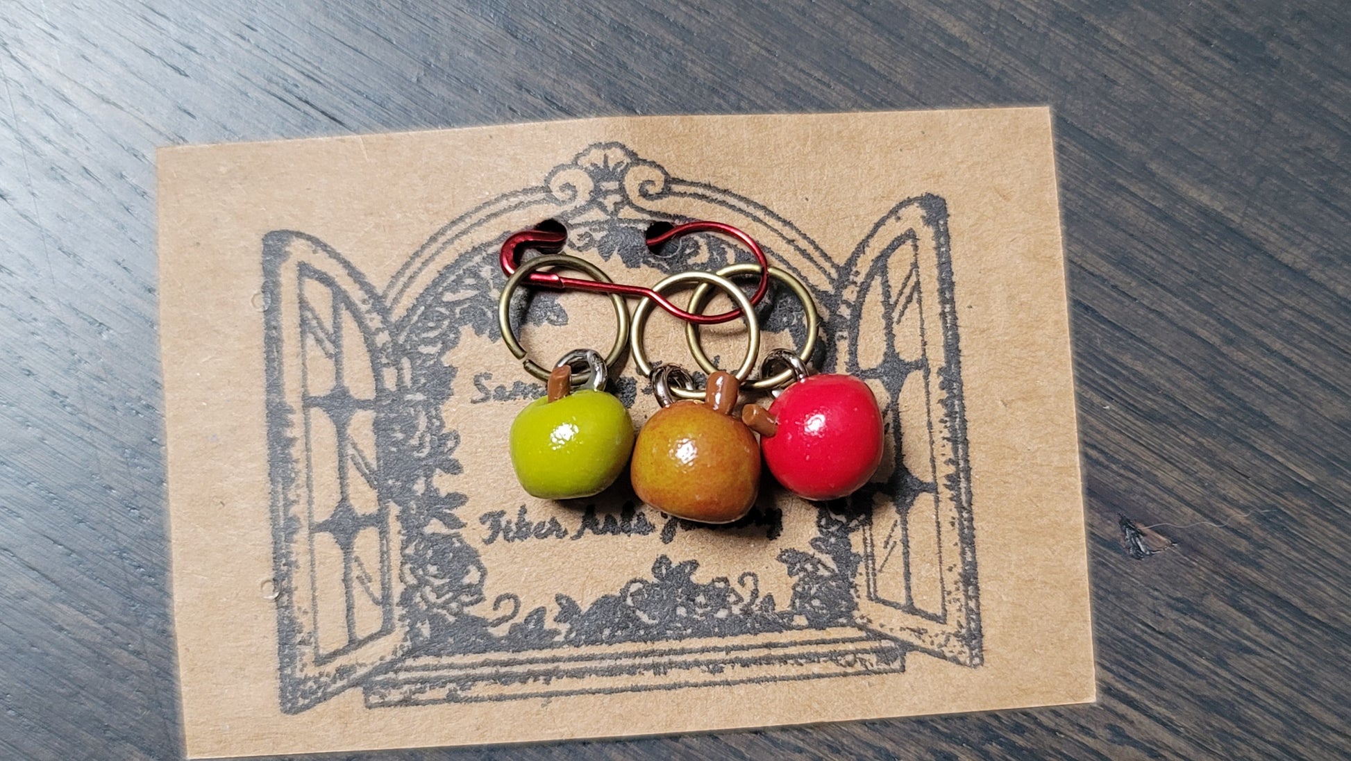 Apple Pickin' - Prismatic Fiber Arts