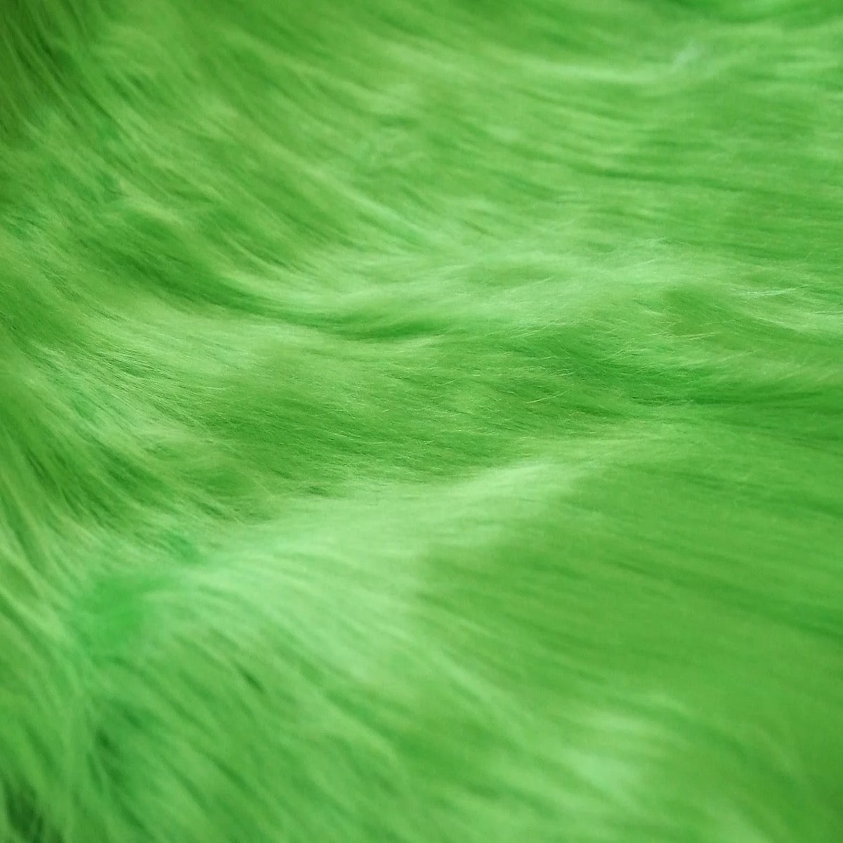 Shaggy Long Pile Faux Fur Fabric (4" Pile) - Prismatic Fiber Arts