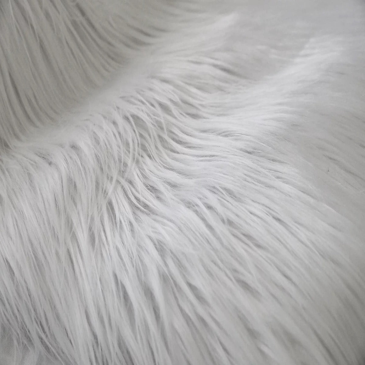 Shaggy Long Pile Faux Fur Fabric (4" Pile) - Prismatic Fiber Arts