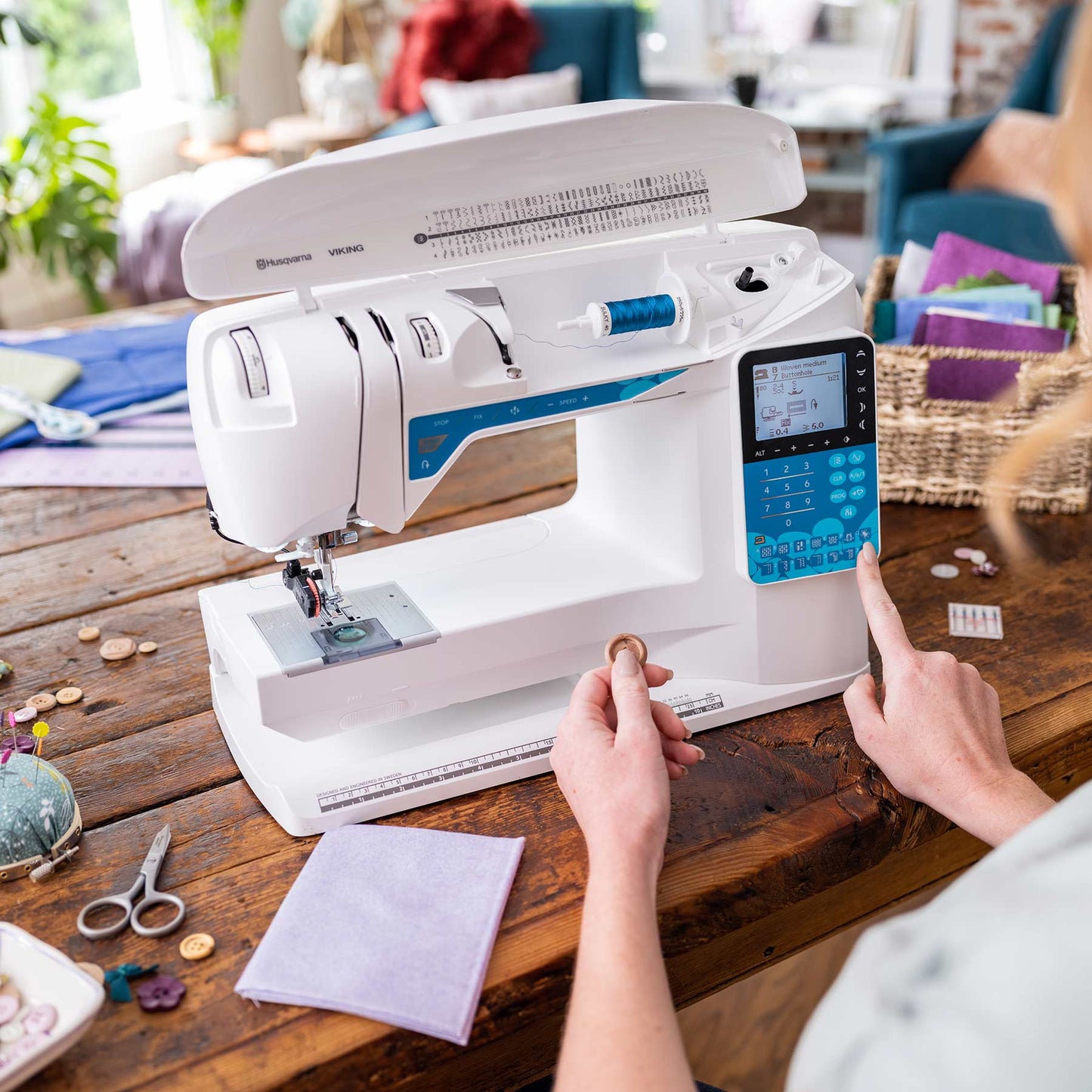 HUSQVARNA® VIKING® OPAL™ 650 Sewing Machine - Prismatic Fiber Arts