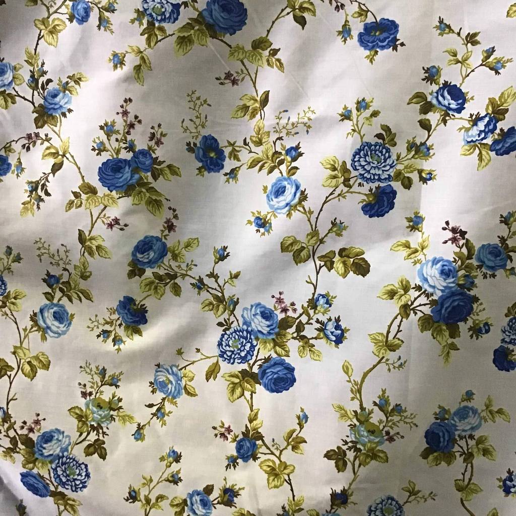Rose Floral Print Poly Cotton Fabric - Prismatic Fiber Arts