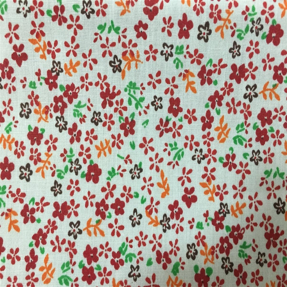 Small Floral Print Poly Cotton Fabric - Prismatic Fiber Arts