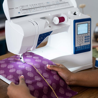 HUSQVARNA® VIKING® SAPPHIRE™ 930 Sewing Machine - Prismatic Fiber Arts