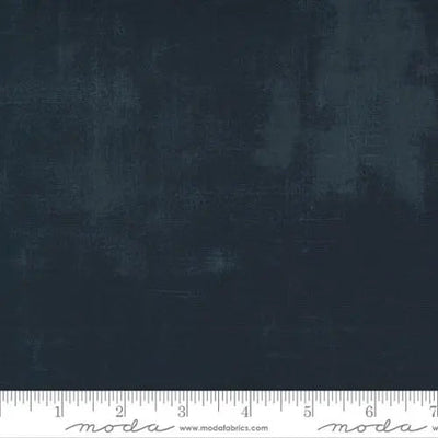 562 Black Dull Moda Grunge - Fat Quarter - Prismatic Fiber Arts