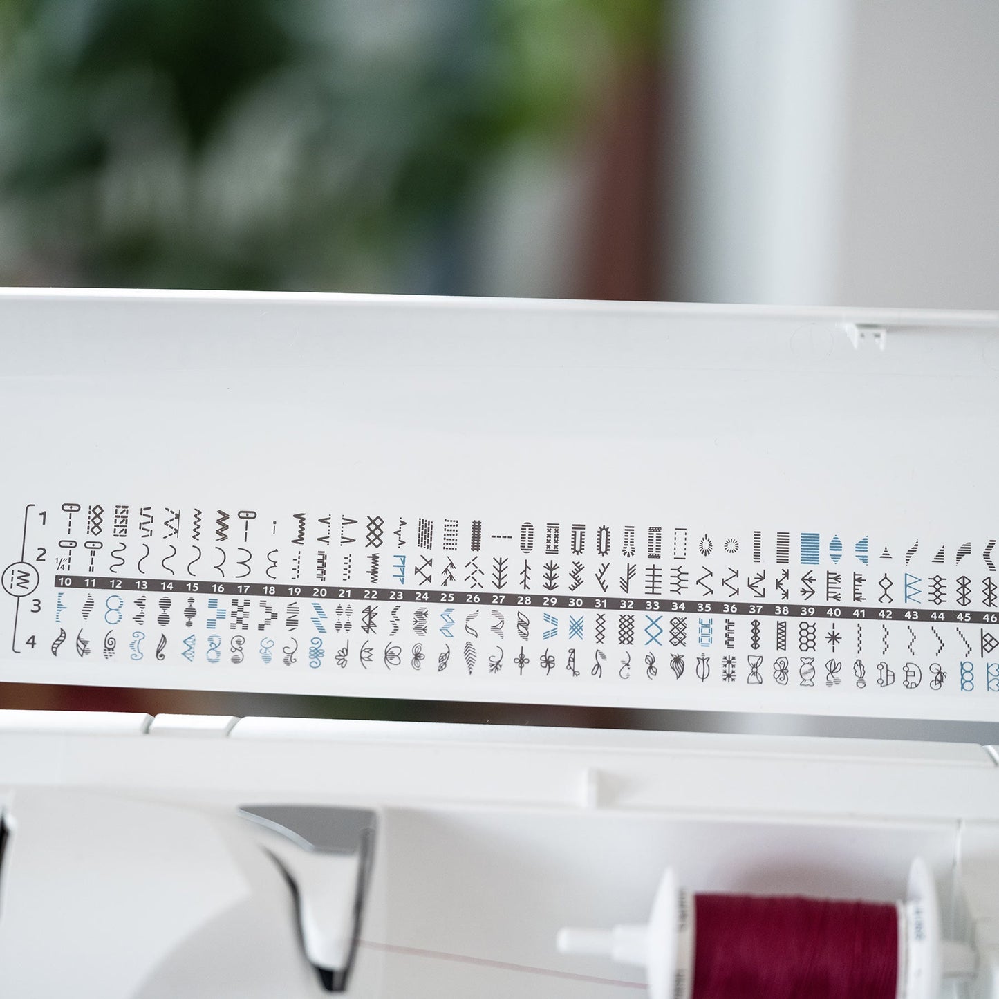 HUSQVARNA® VIKING® SAPPHIRE™ 930 Sewing Machine - Prismatic Fiber Arts
