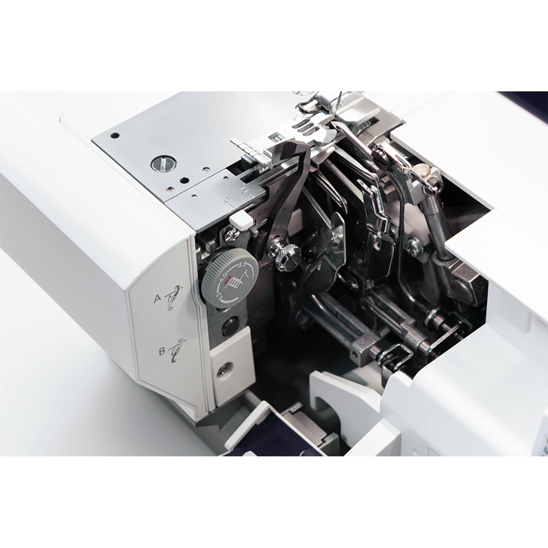 PFAFF® admire™ air 6000 Black Coverlock Machine - Prismatic Fiber Arts