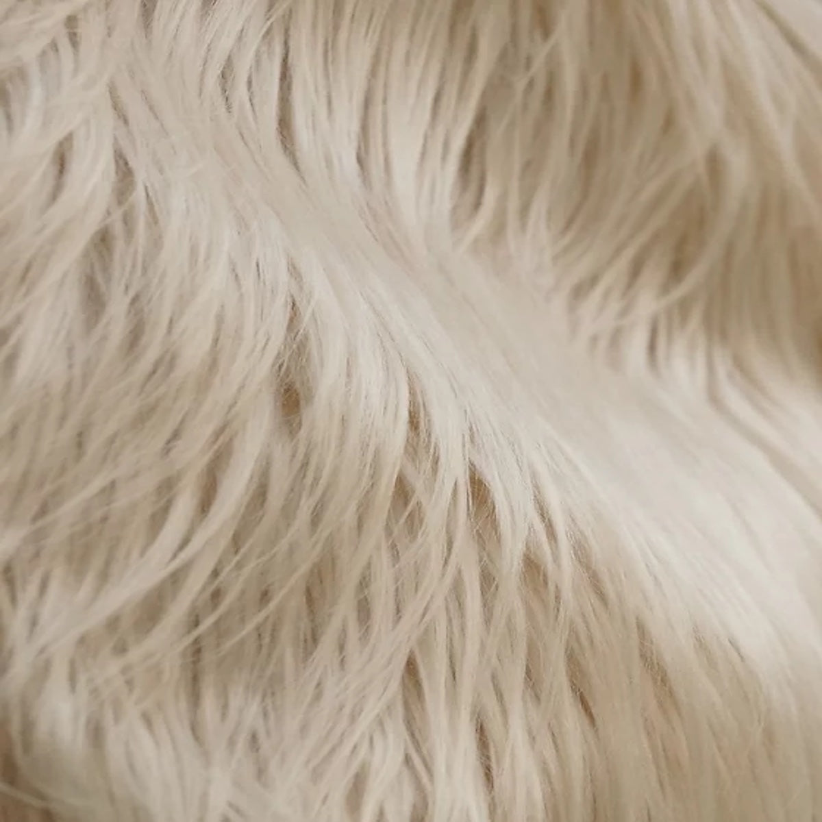 Shaggy Long Pile Faux Fur Fabric (4" Pile) - Prismatic Fiber Arts
