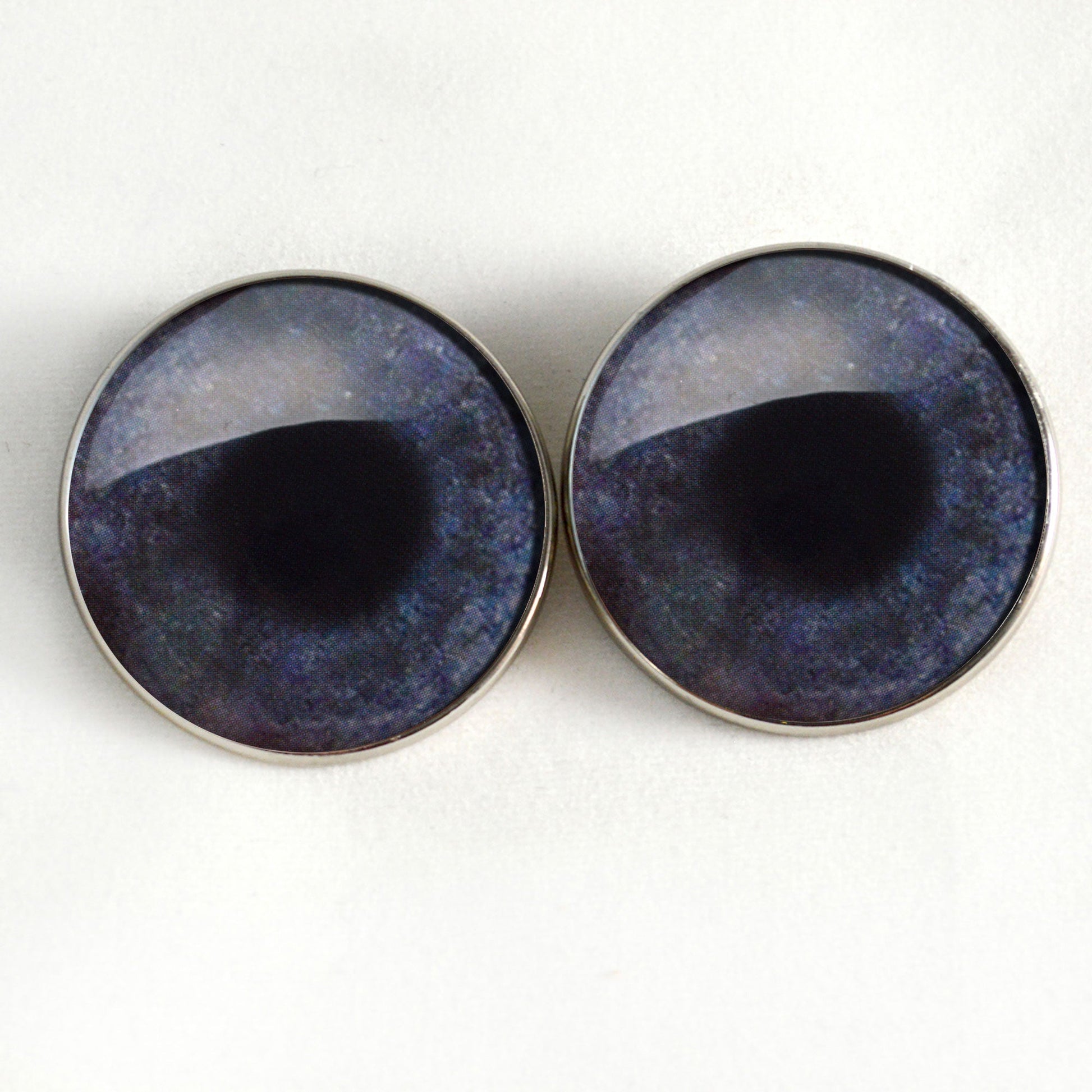 Dark Gray Ostrich Sew-On Button Glass Eyes - Prismatic Fiber Arts