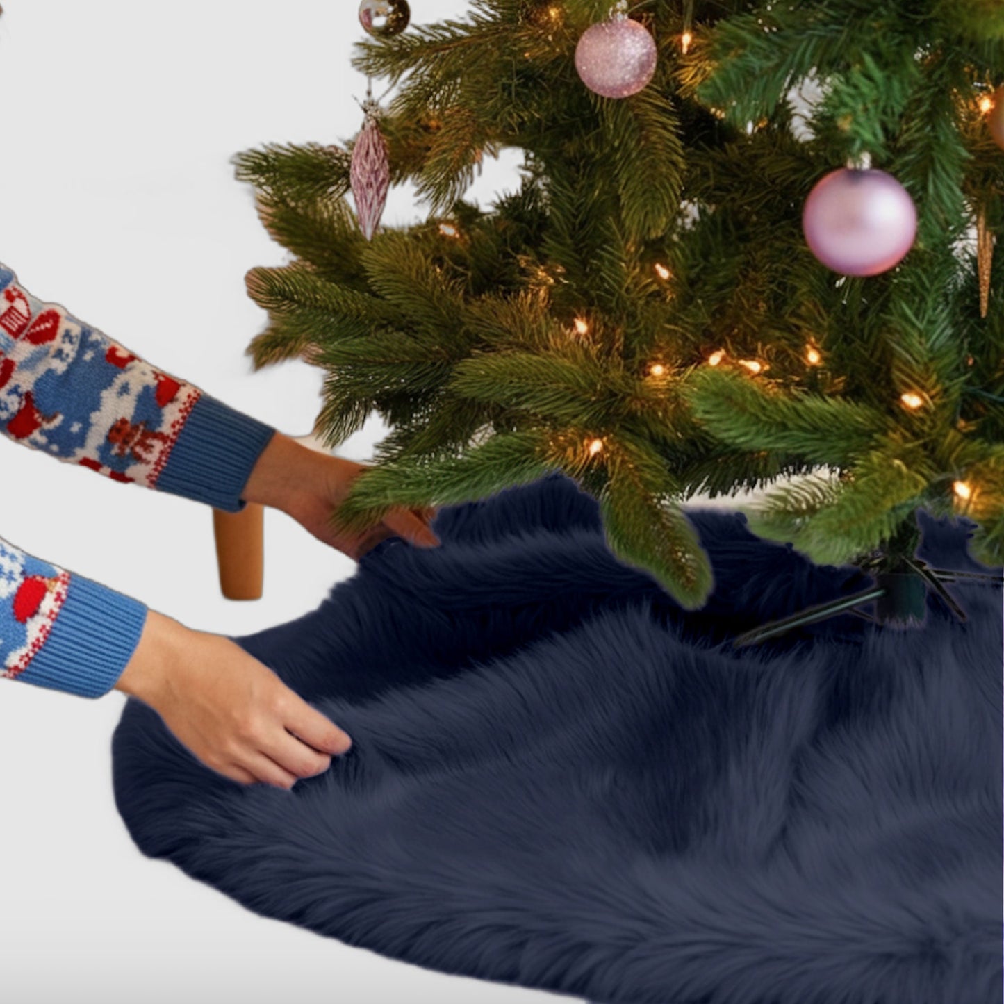 Premium Faux Fur Christmas Tree Skirt - 30 Inch | Luxurious Holiday Decorations