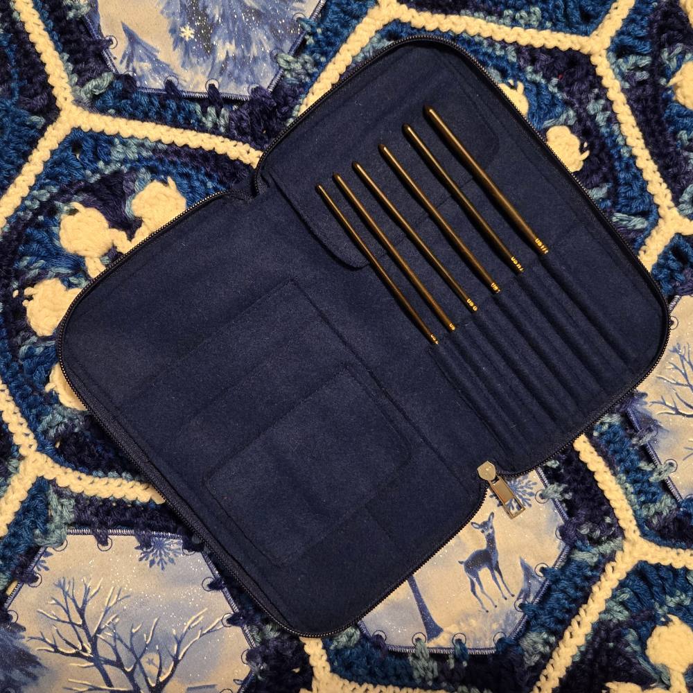 Infinity | Crochet Hook Set | Ebony | Sizes E, F, G, 7, H, I | w/custom case - Prismatic Fiber Arts
