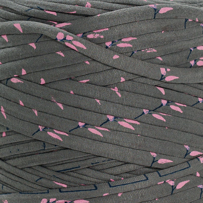 Printed Recycled T-Shirt Fabric Yarn - Graffiti Gray - Prismatic Fiber Arts