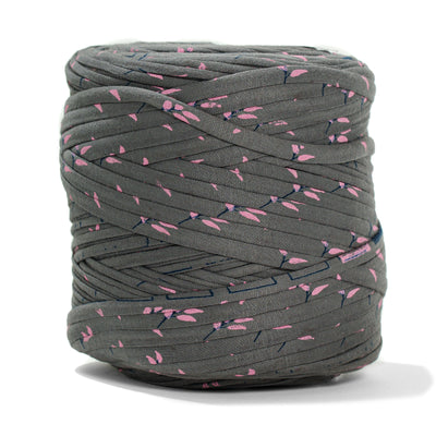 Printed Recycled T-Shirt Fabric Yarn - Graffiti Gray - Prismatic Fiber Arts