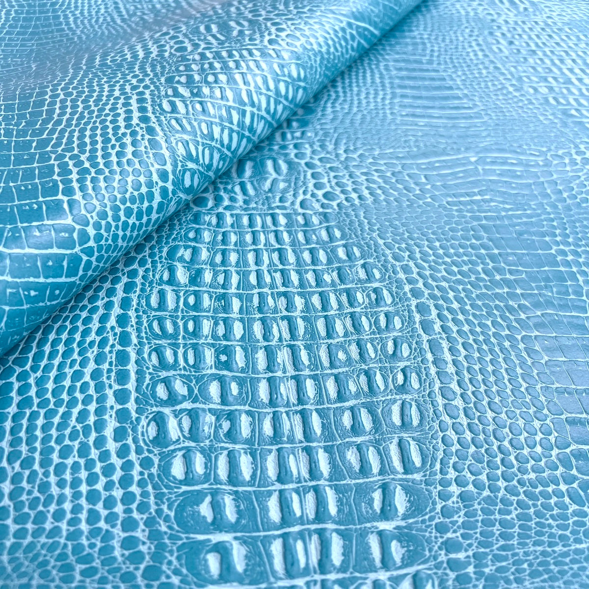 Marine Gator Vinyl Fabric - Prismatic Fiber Arts
