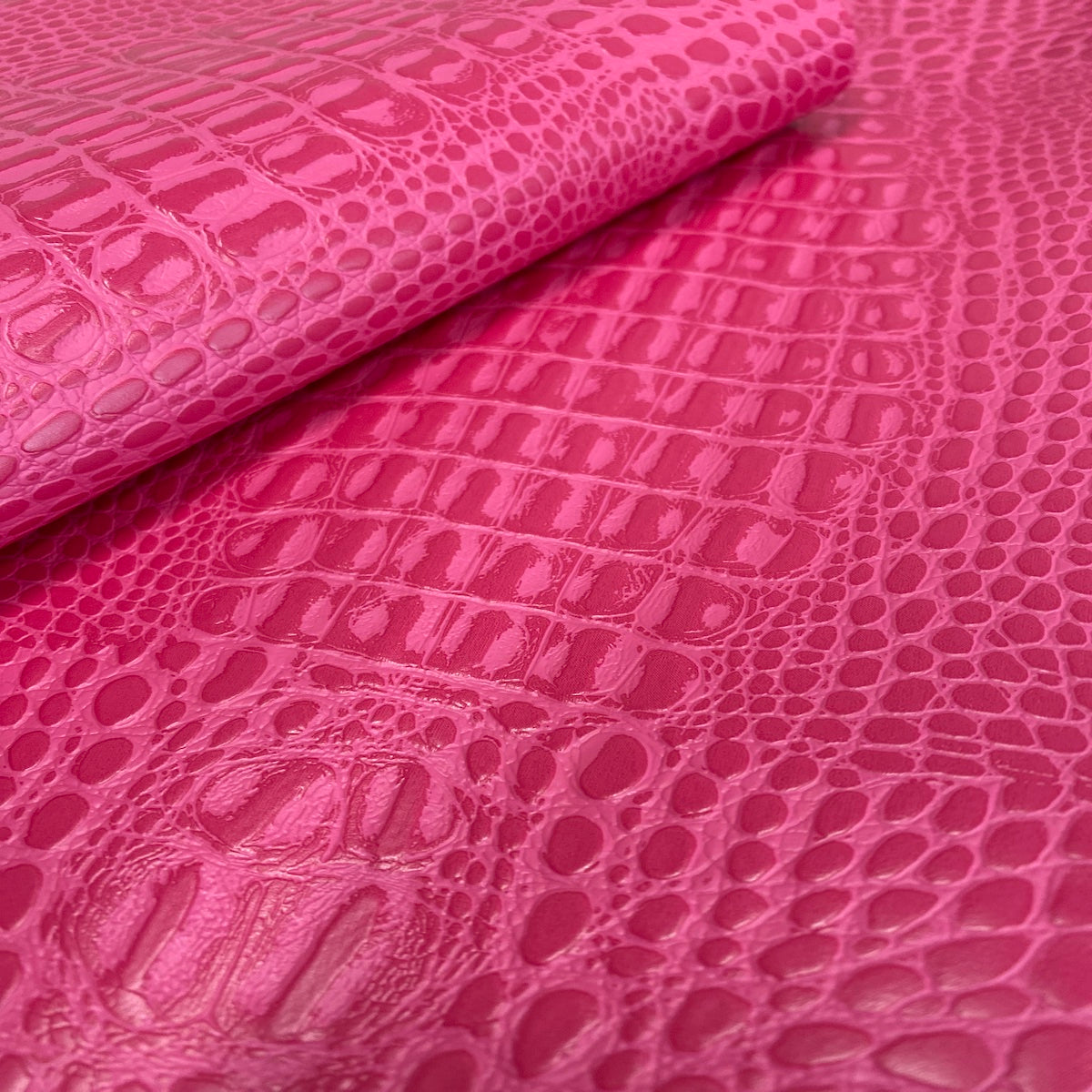 Marine Gator Vinyl Fabric - Prismatic Fiber Arts