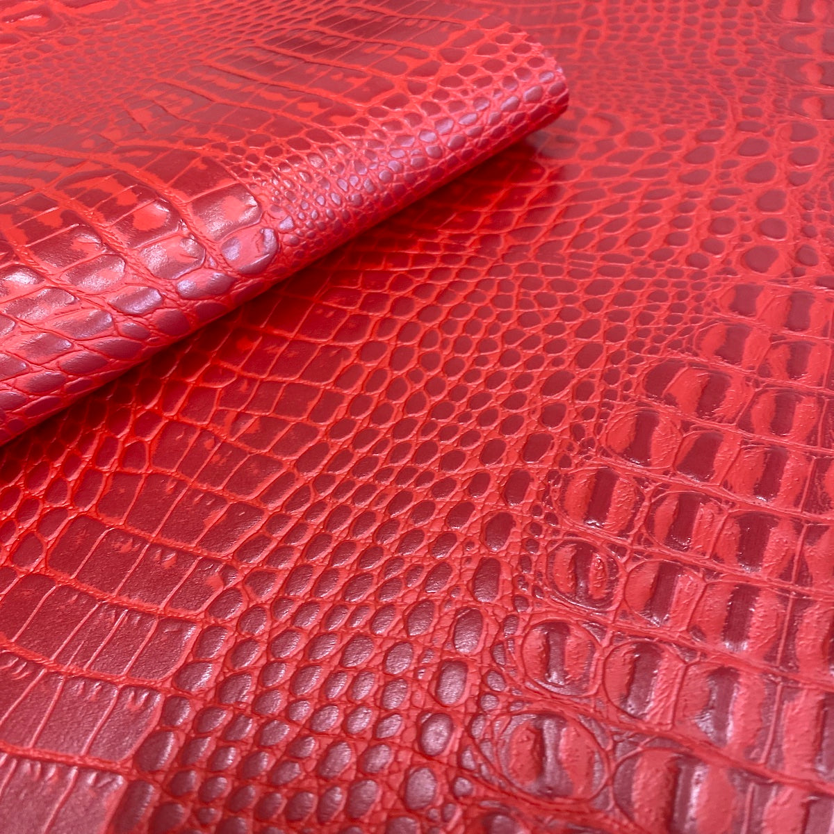Marine Gator Vinyl Fabric - Prismatic Fiber Arts