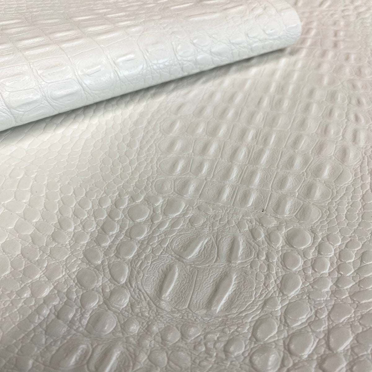 Marine Gator Vinyl Fabric - Prismatic Fiber Arts