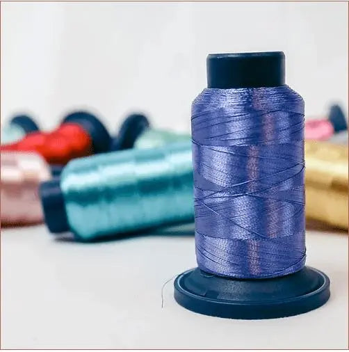 Metallic Thread 800M LT PURPLE 47 - Prismatic Fiber Arts