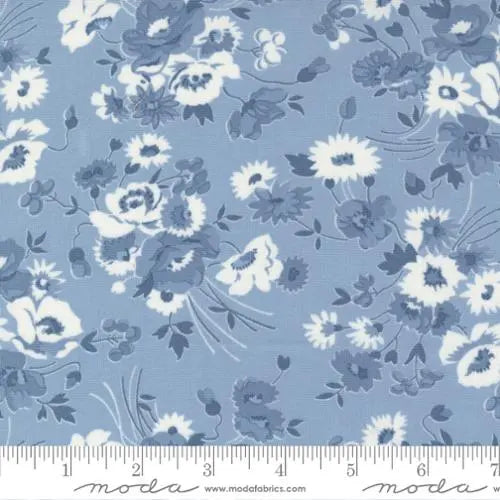 Nantucket Summer Light Blue Somerset Florals 44"/45" Fabric Per Yard - Prismatic Fiber Arts