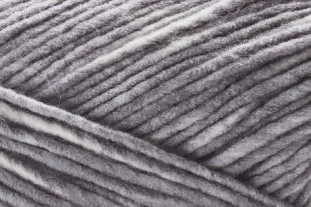 Maman Yarn - Prismatic Fiber Arts