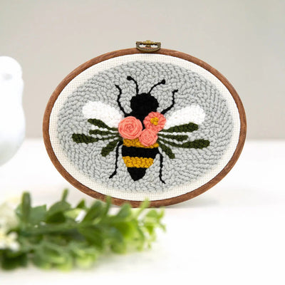 Punch Needle Embroidery Kit Bloomin Bee Faux Wood Oval Hoop - Prismatic Fiber Arts