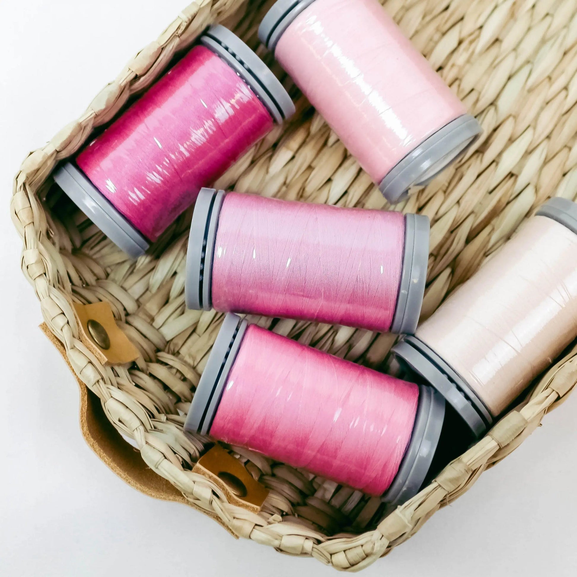 Quilters Select Thread - Tube of 5 colors 400M - PORCELAIN APPLE BLOSSOM BUBBLEGUM RASPBERRY SORBE CARNATION - Prismatic Fiber Arts