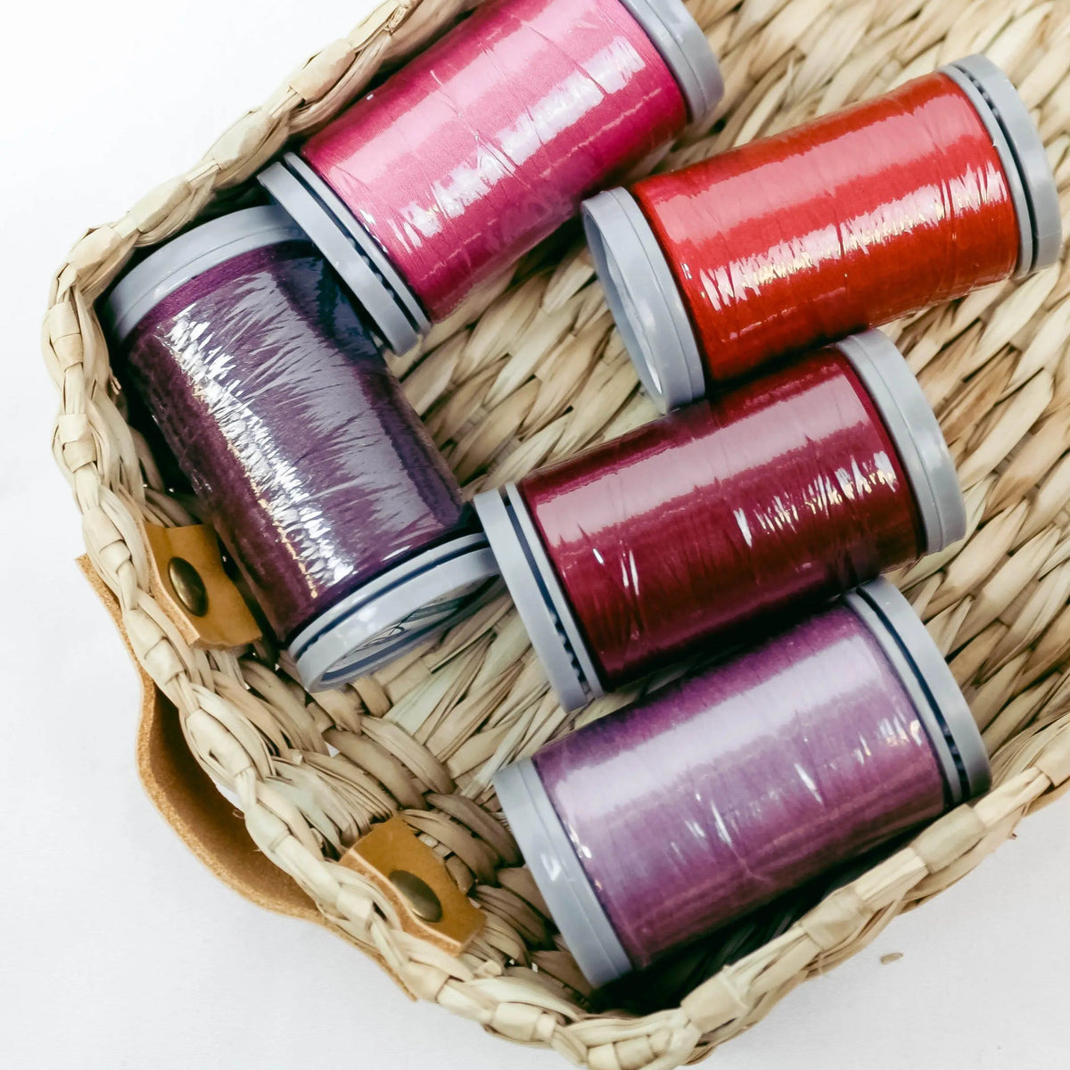 Quilters Select Thread - Tube of 5 colors 400M - SUGAR PLUM CHERRY BLOSSOM MERLOT GARNET AMETHYST - Prismatic Fiber Arts
