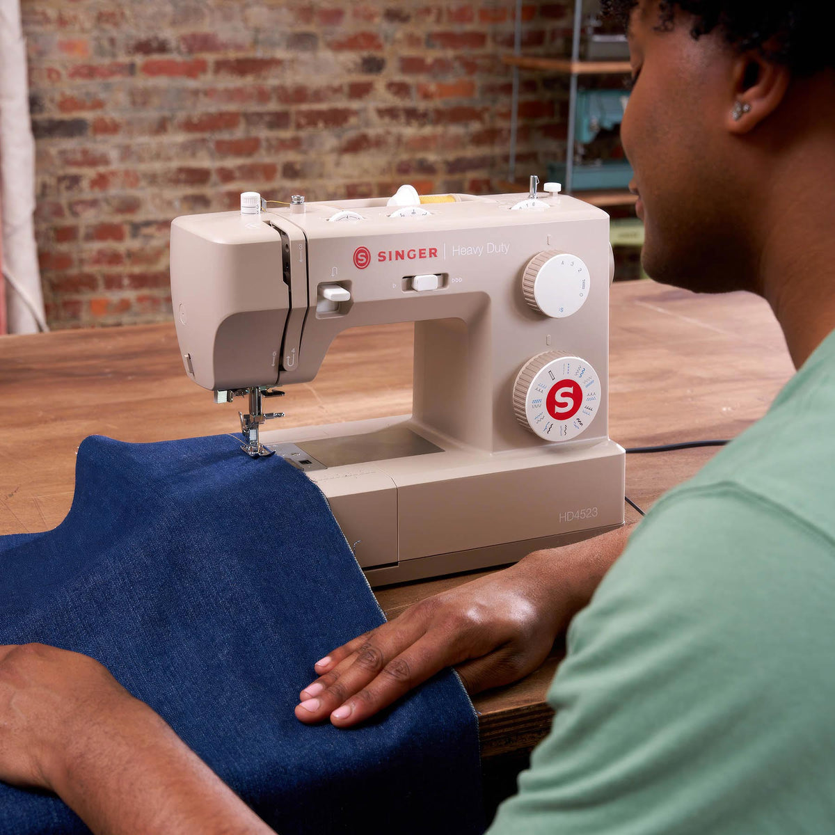 SINGER® Heavy Duty 4523™ Next Evolution Beige Sewing Machine - Prismatic Fiber Arts