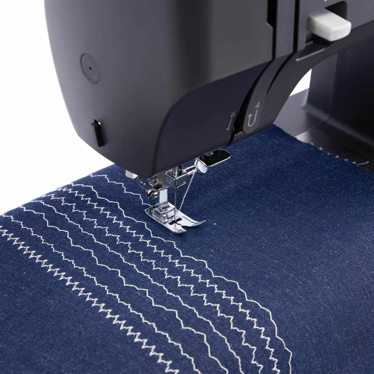 SINGER® Heavy Duty 4532™ Next Evolution Charcoal Sewing Machine - Prismatic Fiber Arts