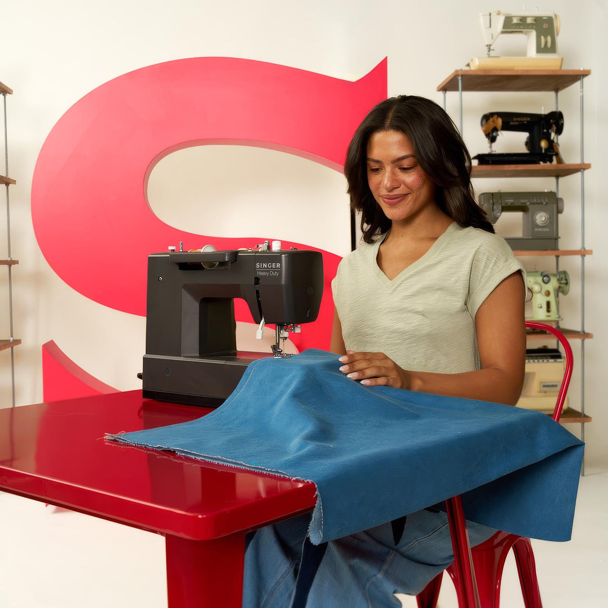 SINGER® Heavy Duty 4552™ Next Evolution Charcoal Sewing Machine - Prismatic Fiber Arts