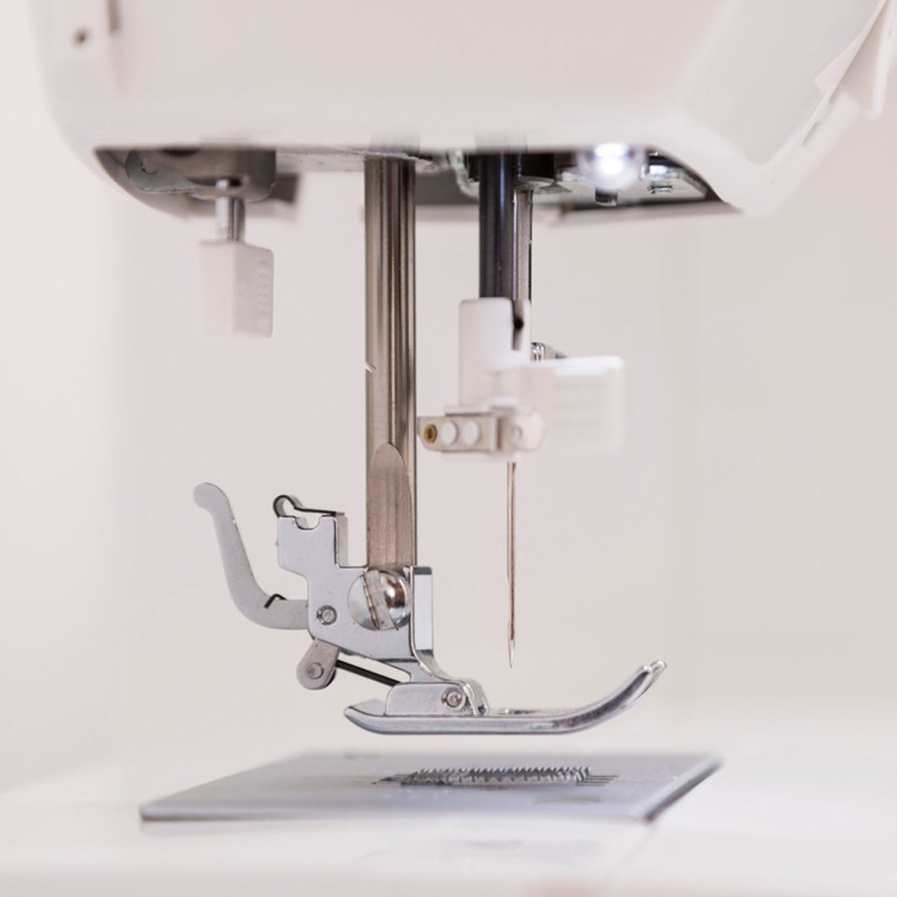 SINGER® Sew Mate 5400 Sewing Machine - Prismatic Fiber Arts