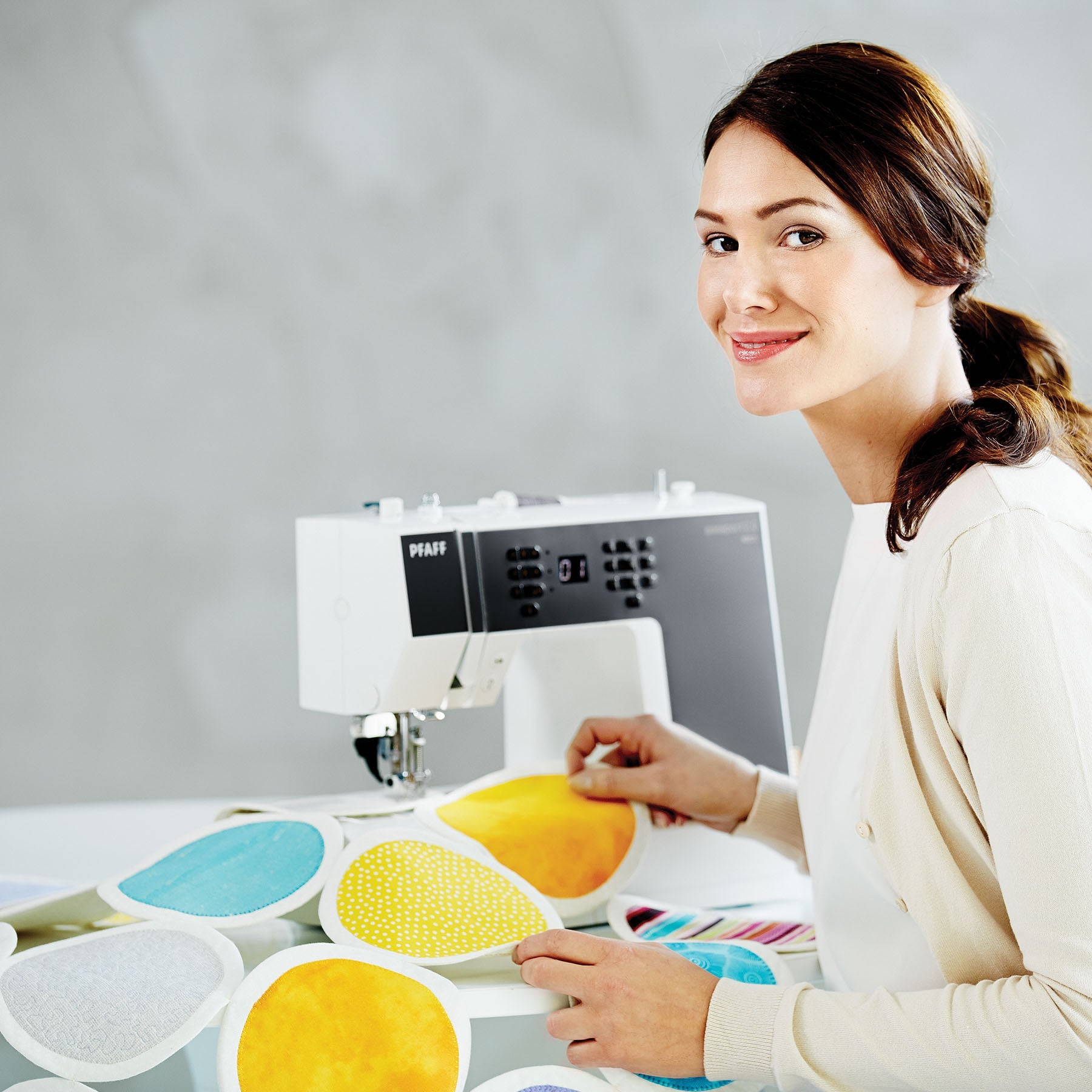 PFAFF® passport™ 2.0 Sewing Machine - Prismatic Fiber Arts