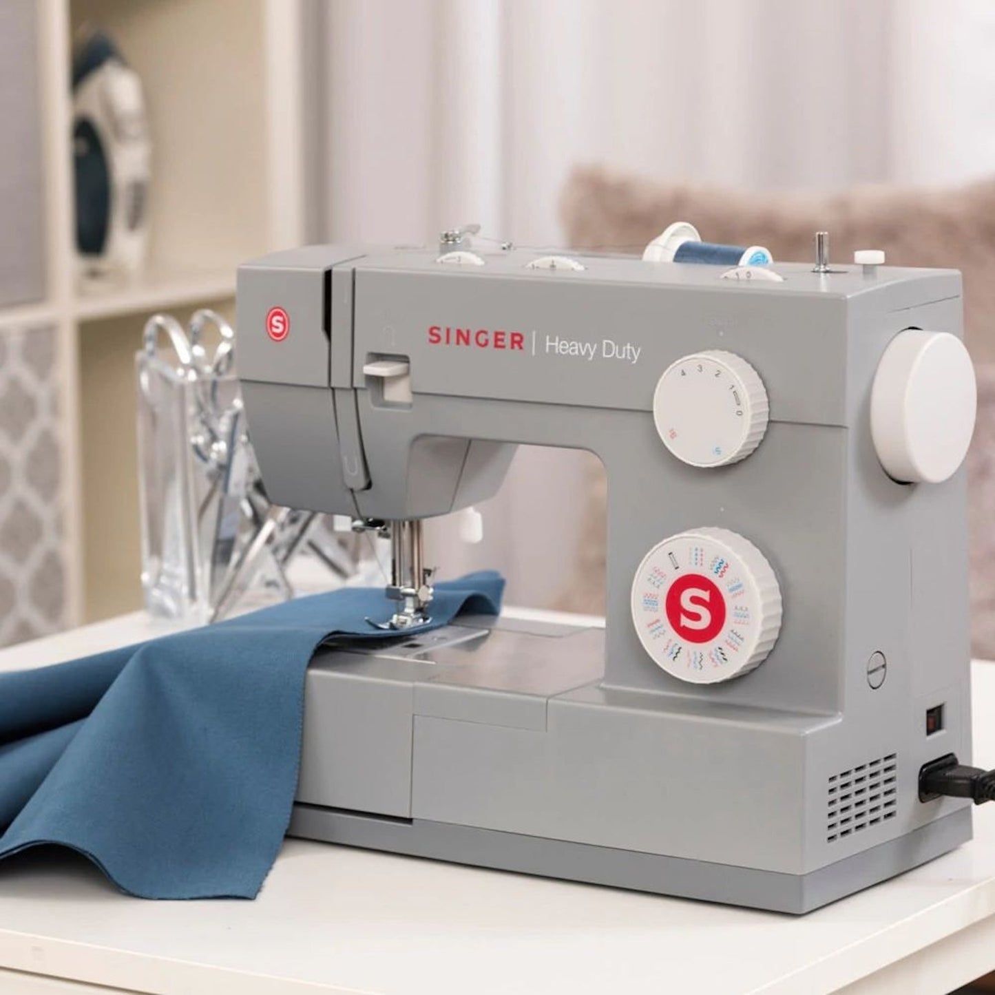 SINGER® Heavy Duty 4452 Sewing Machine - Prismatic Fiber Arts