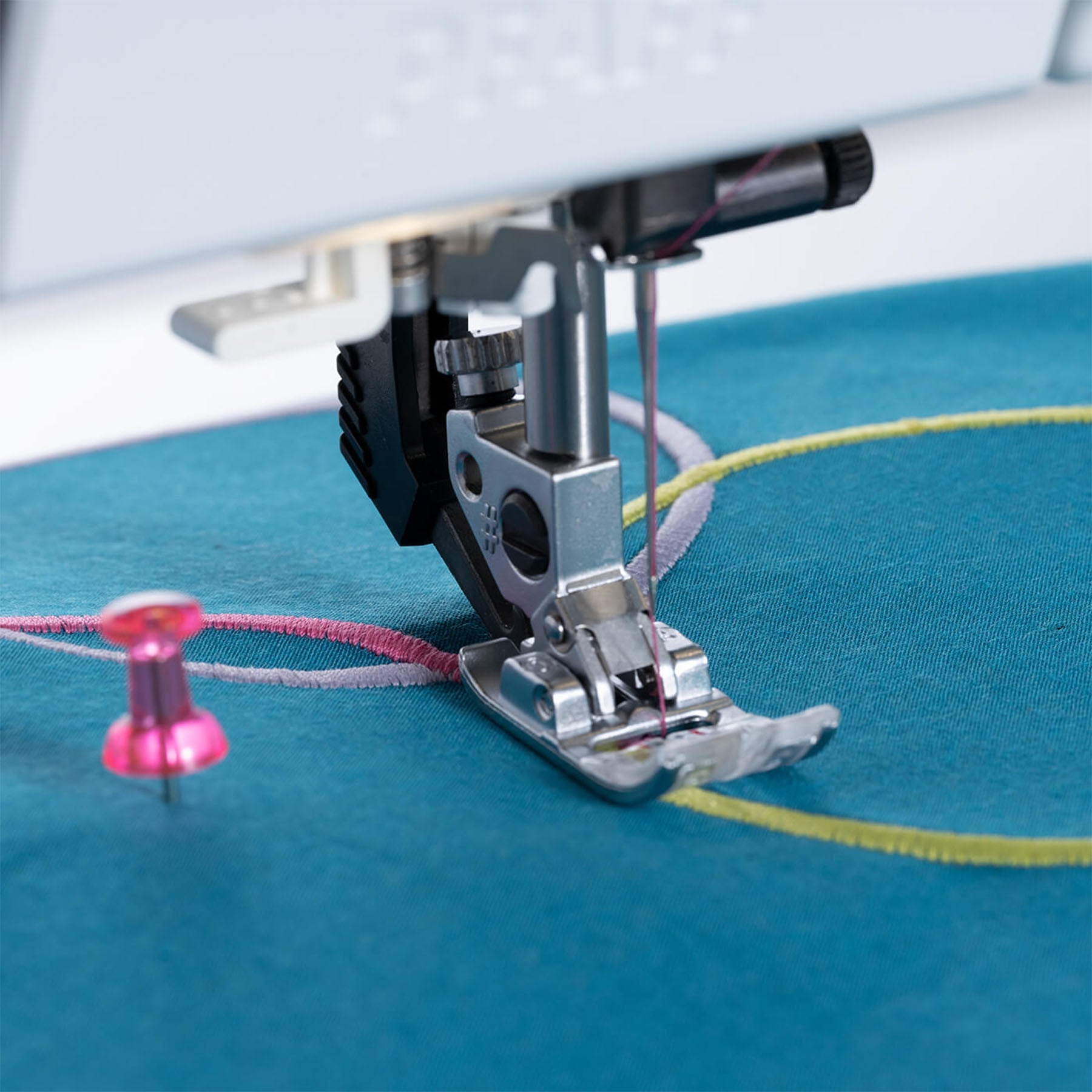 PFAFF® passport™ 2.0 Sewing Machine - Prismatic Fiber Arts