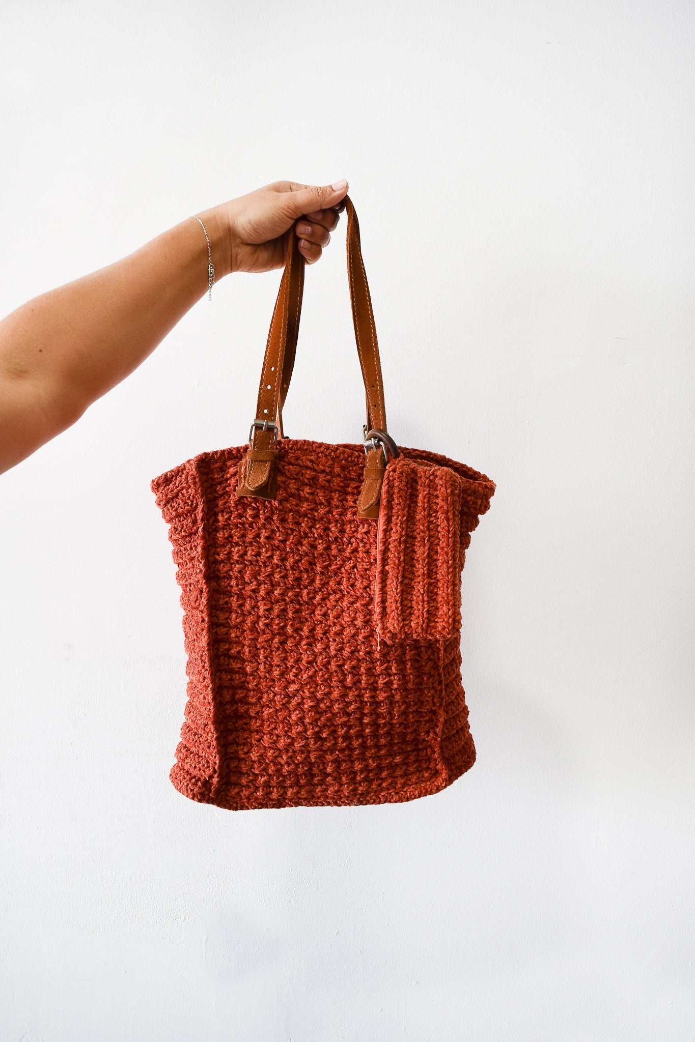 LEATHER HANDBAG BASES AND HANDLES - Prismatic Fiber Arts
