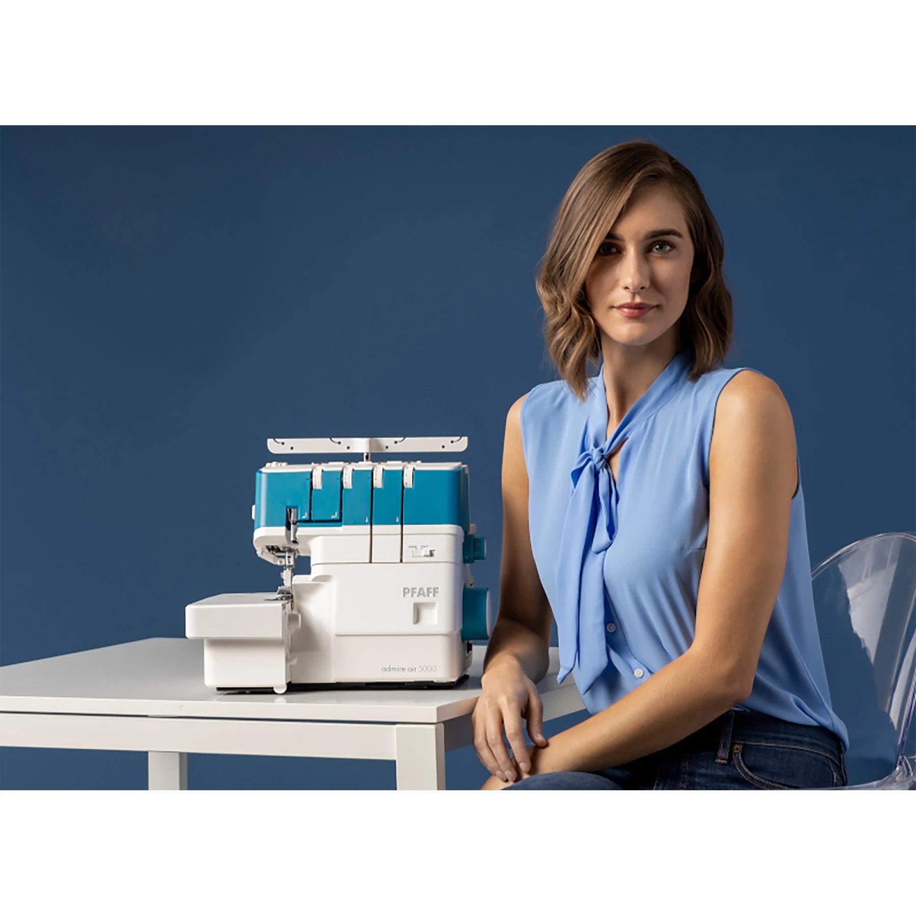 PFAFF® admire™ air 5000 Overlock Machine - Prismatic Fiber Arts