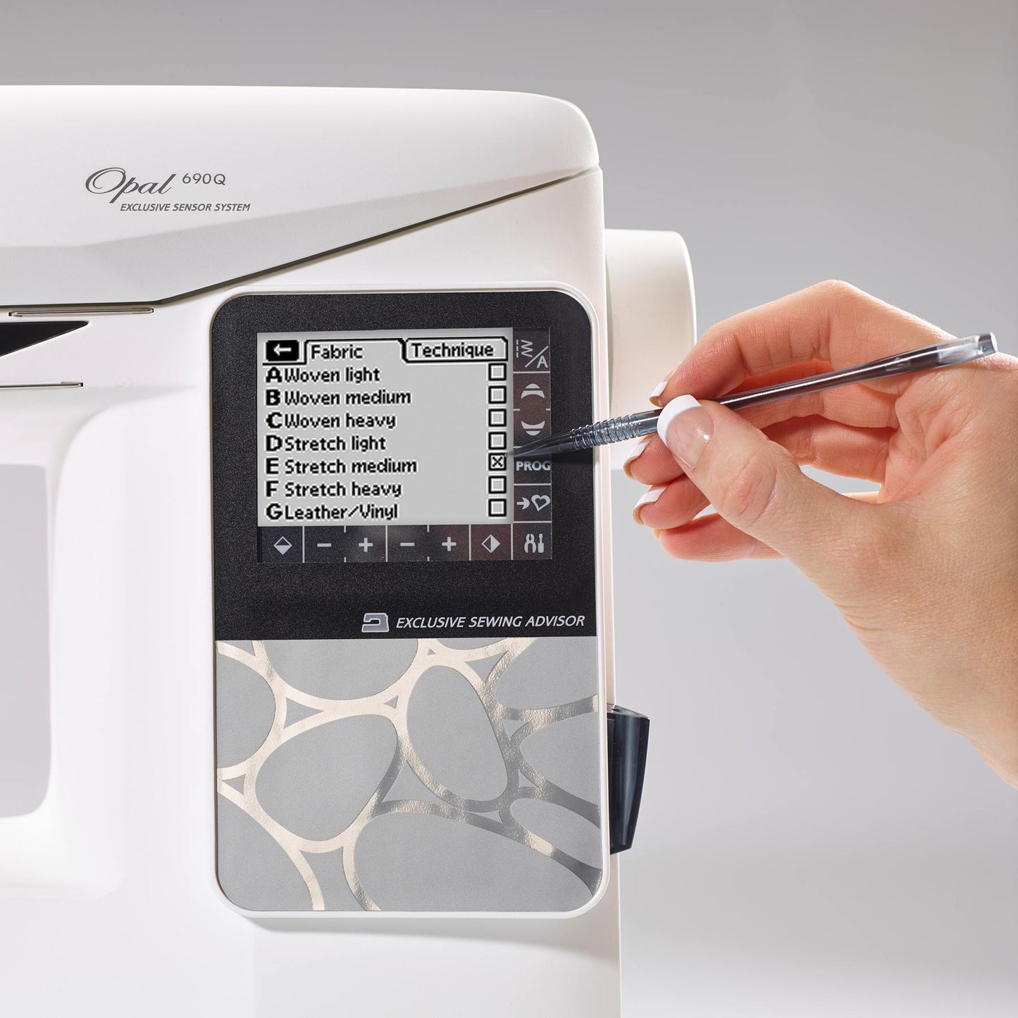 HUSQVARNA® VIKING® OPAL™ 690Q Sewing Machine - Prismatic Fiber Arts