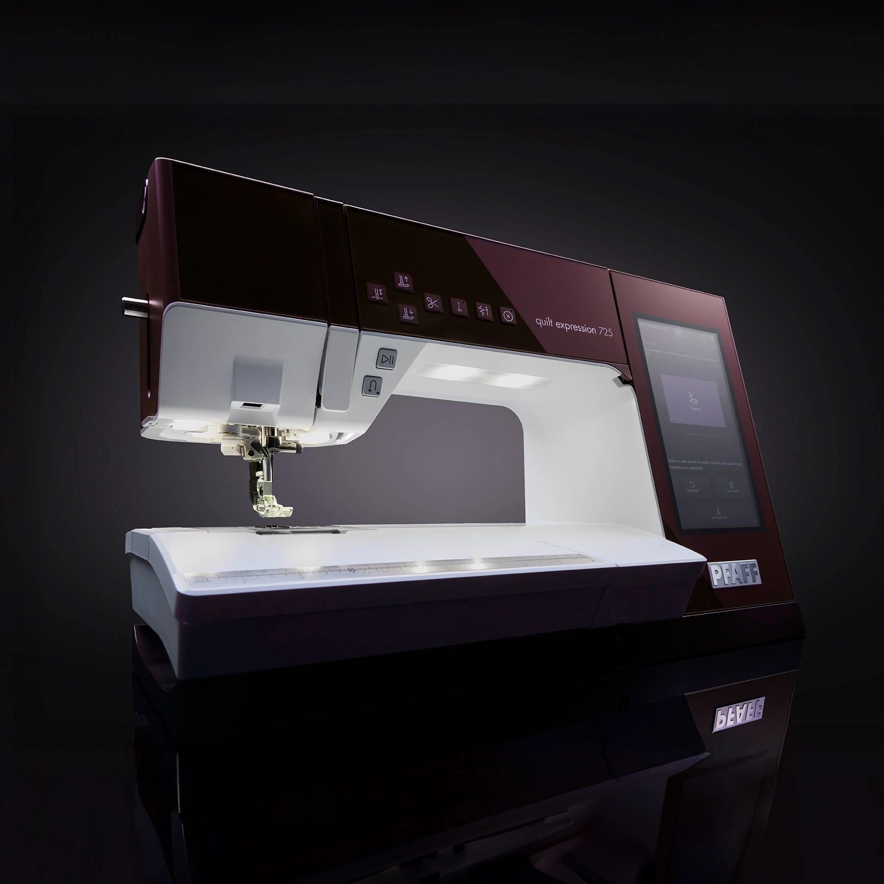 PFAFF® quilt expression™ 725 Sewing Machine - Prismatic Fiber Arts