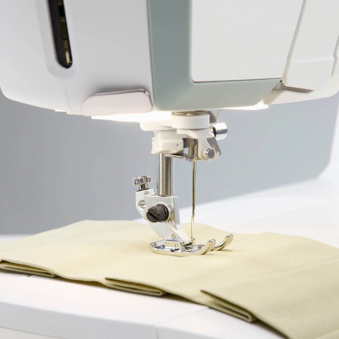 HUSQVARNA® VIKING® TOPAZ™ 55Q Sewing Machine - Prismatic Fiber Arts