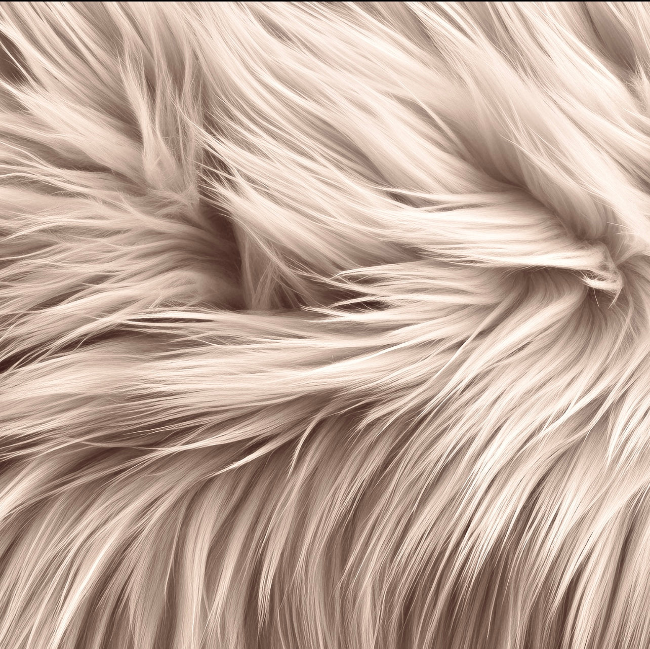 Round Shaggy Faux Fur Fabric - 30 Inches Diameter - Circular Fluffy Faux Fur for Home Decor