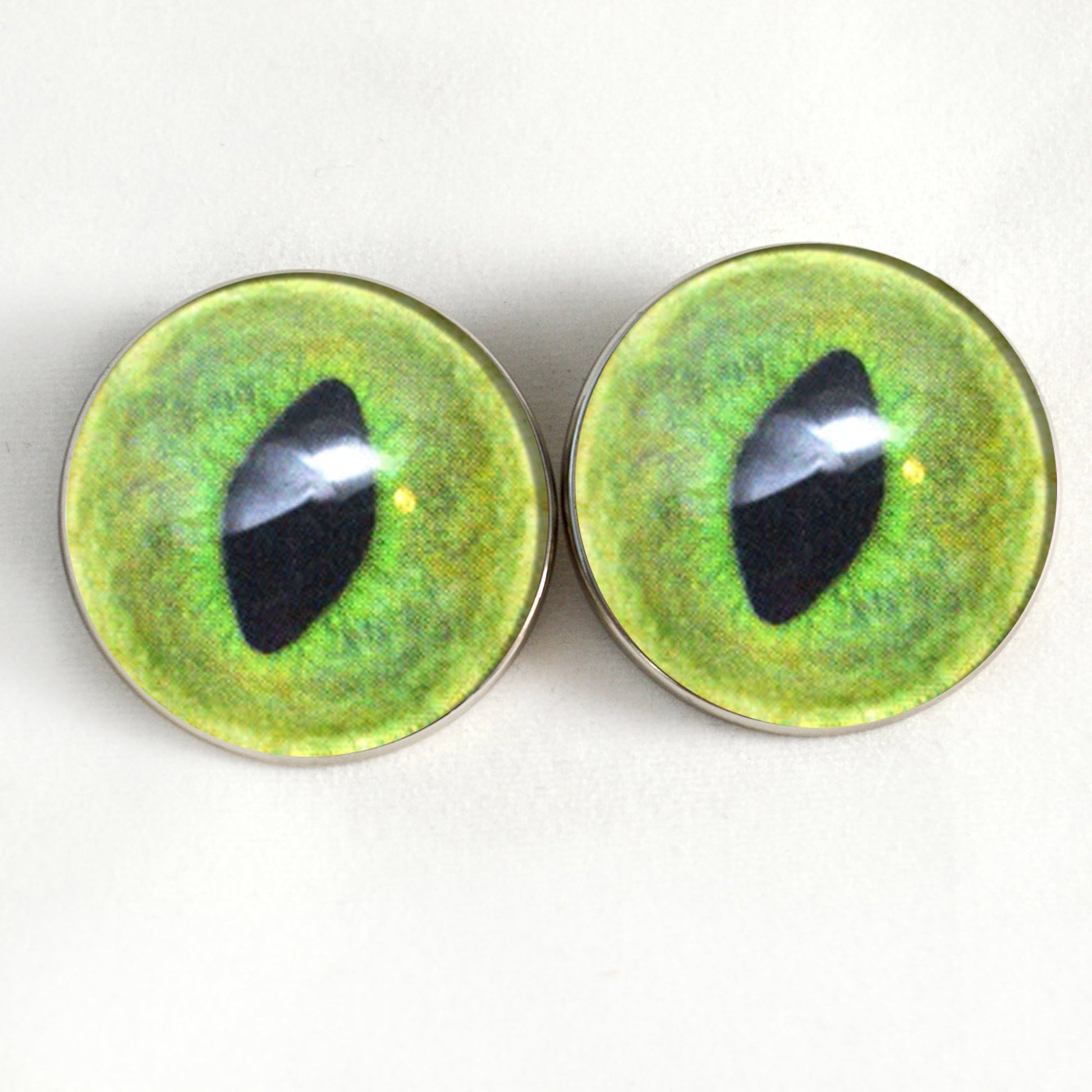 Pale Green Cat Sew-On Button Glass Eyes - Prismatic Fiber Arts