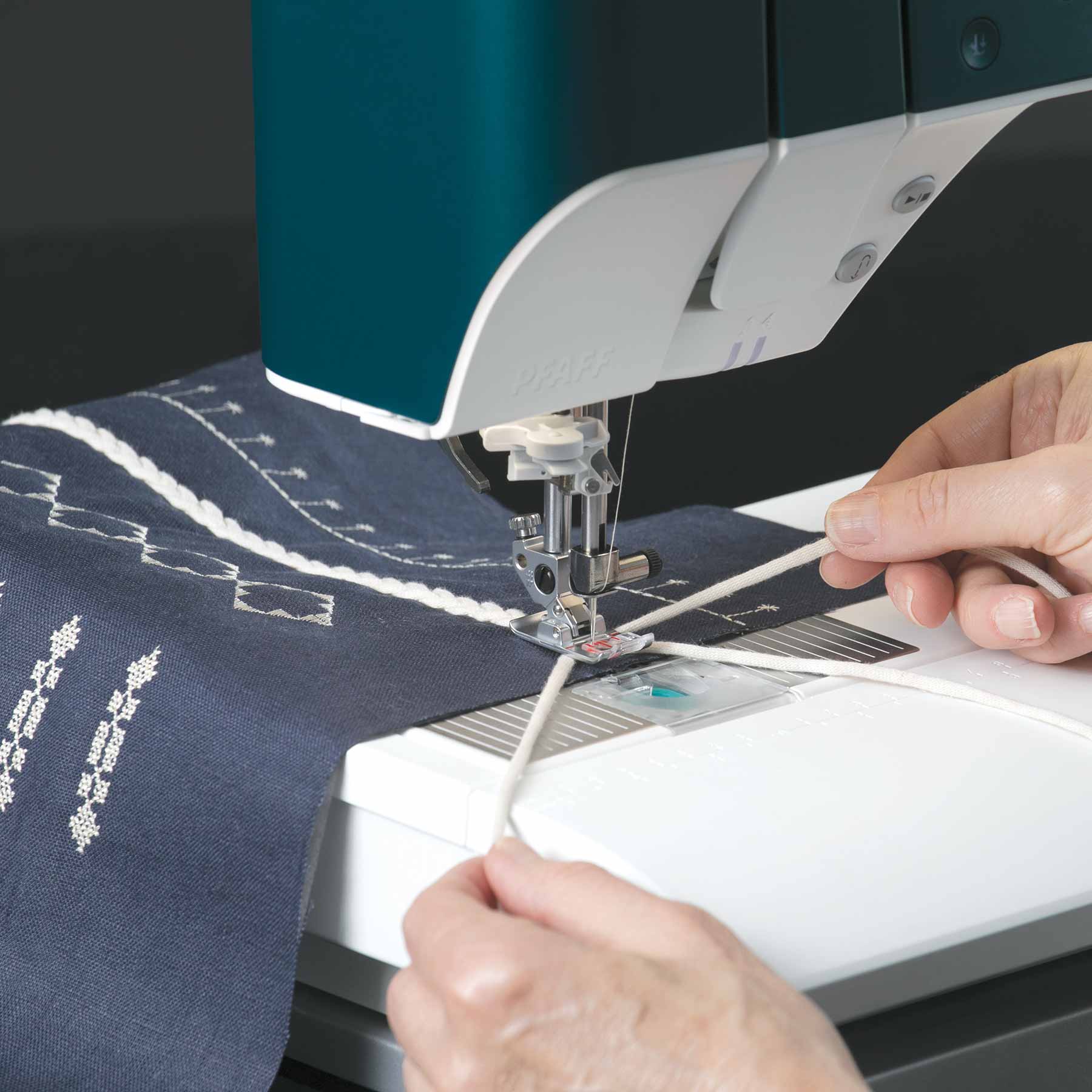 PFAFF® performance icon™ Sewing Machine - Prismatic Fiber Arts
