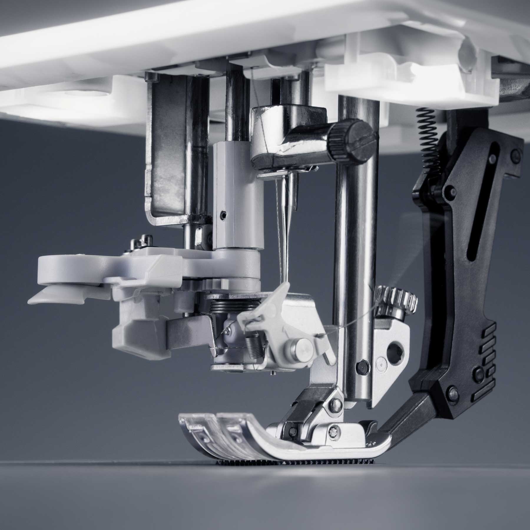 PFAFF® expression™ 715 Sewing Machine - Prismatic Fiber Arts