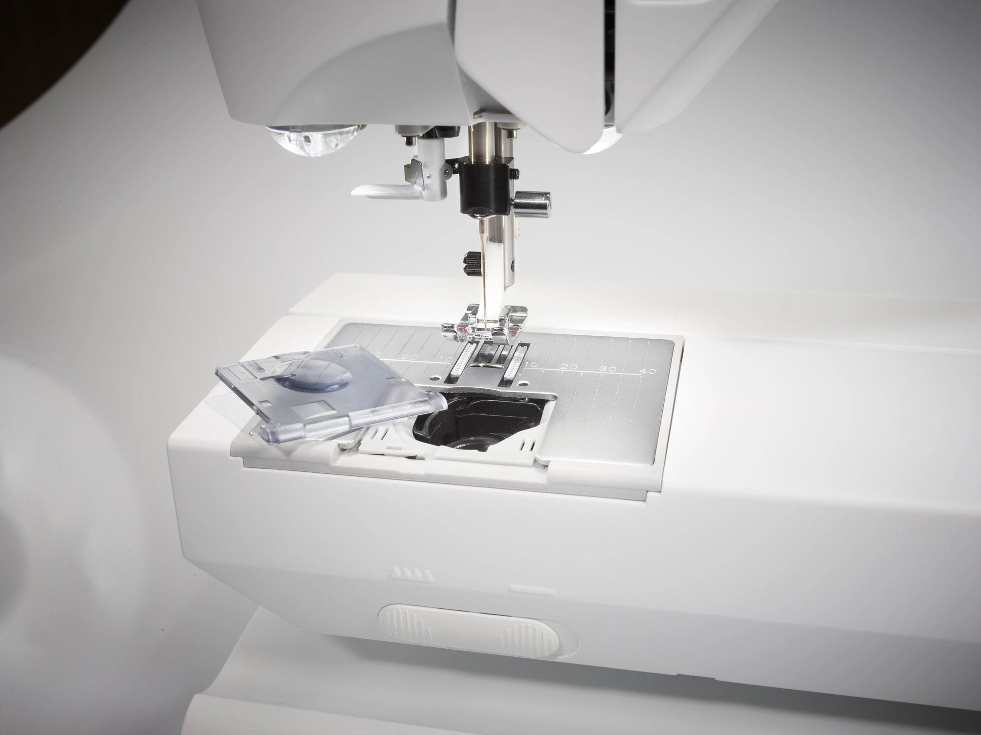 HUSQVARNA® VIKING® OPAL™ 670 Sewing Machine - Prismatic Fiber Arts