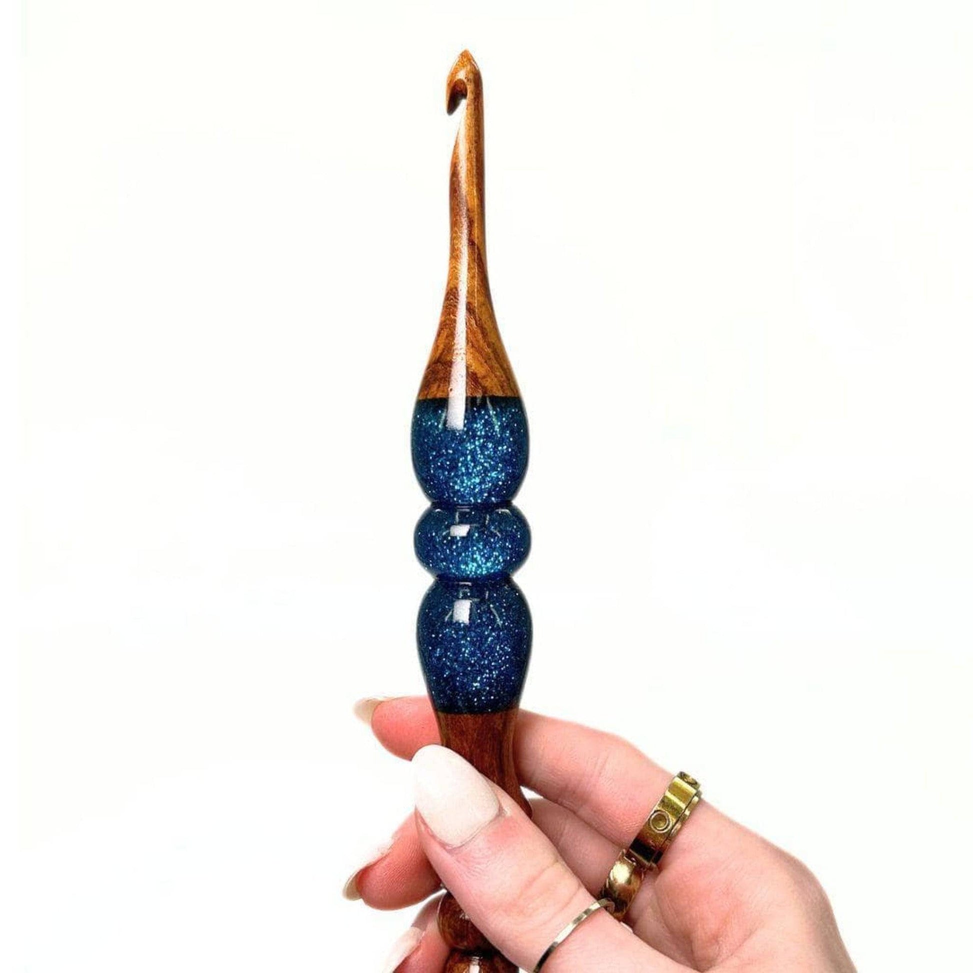 Sparkle Rosewood Crochet Hook - Prismatic Fiber Arts
