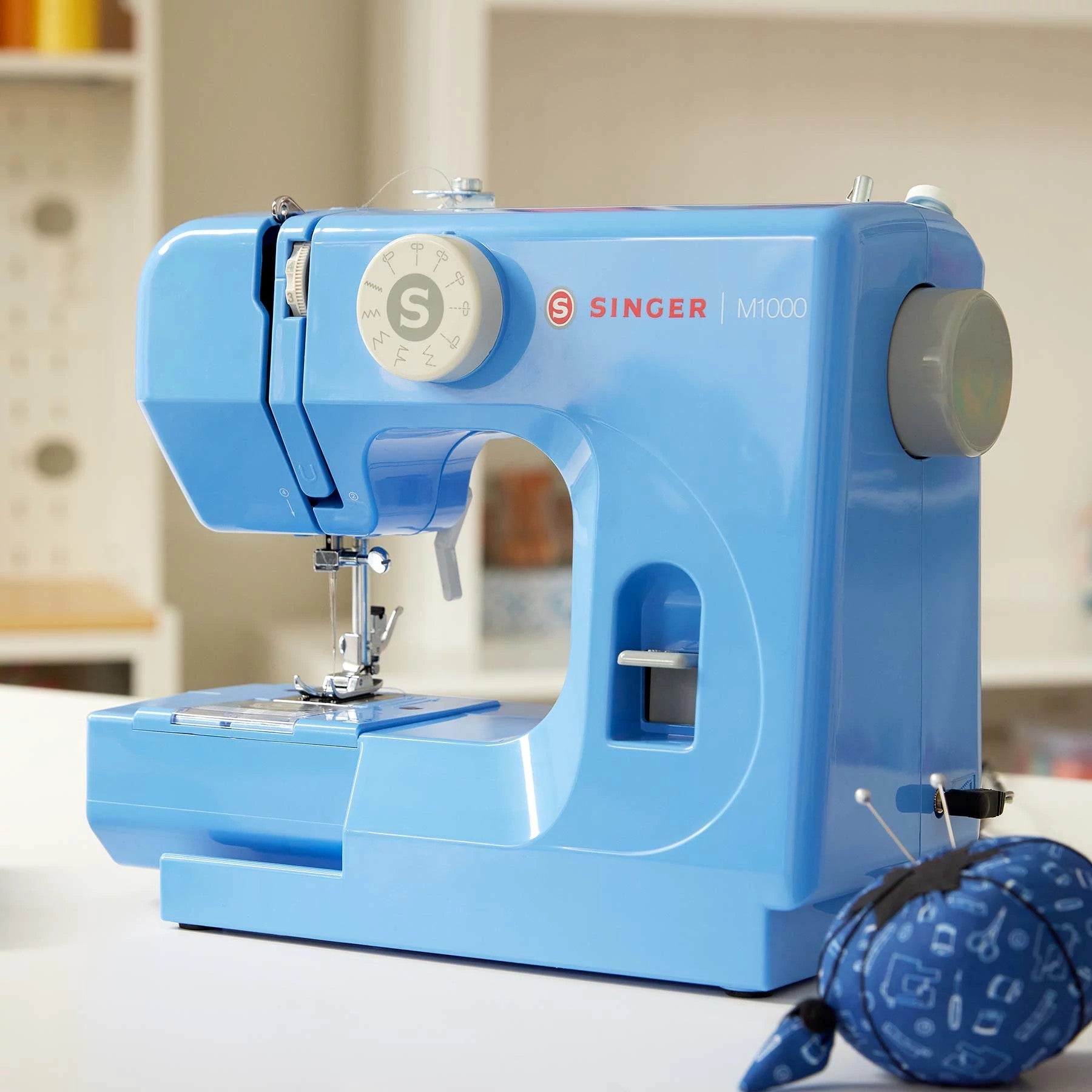 SINGER® M1000 Blue Mending Machine - Prismatic Fiber Arts
